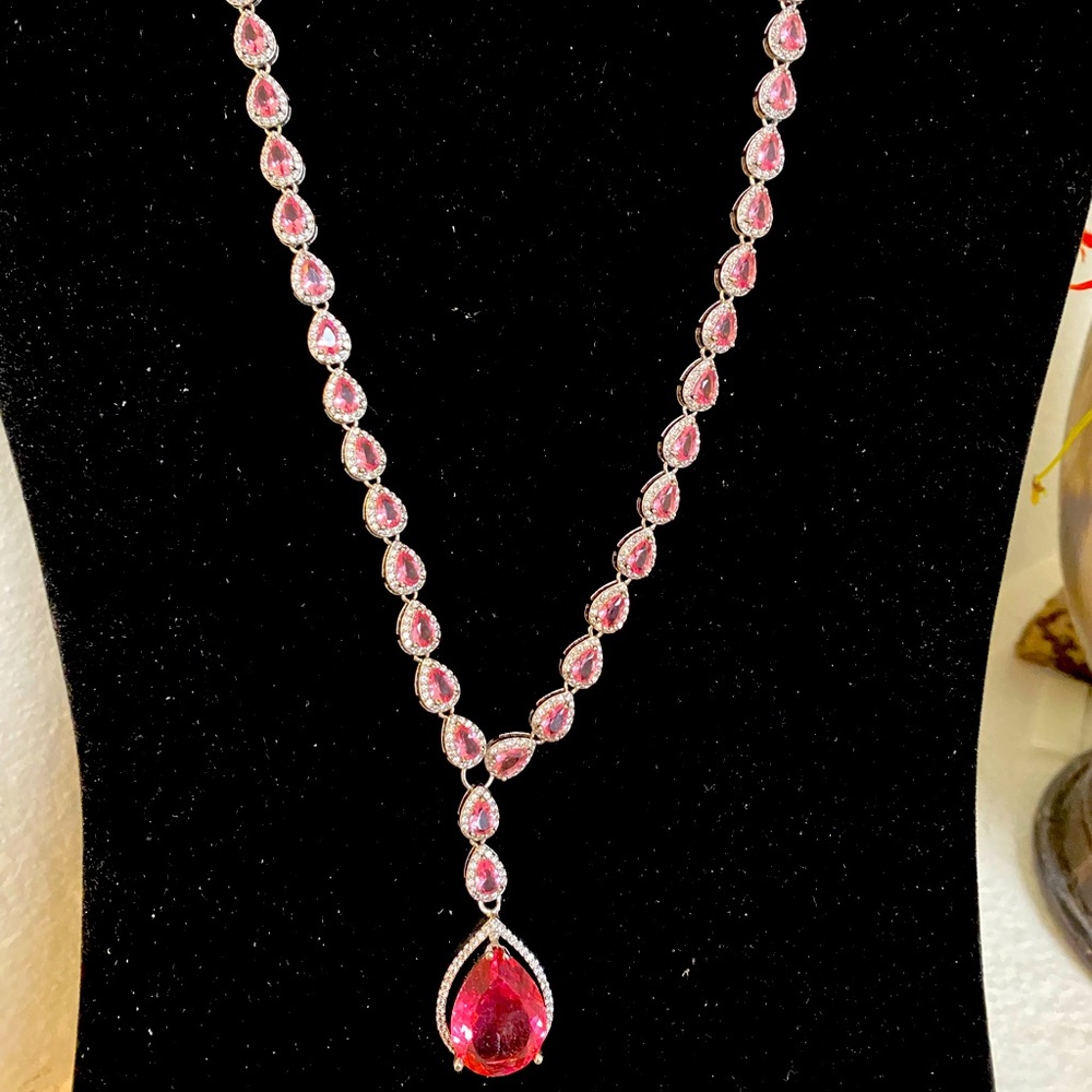 Beautiful natural pink Topez necklace